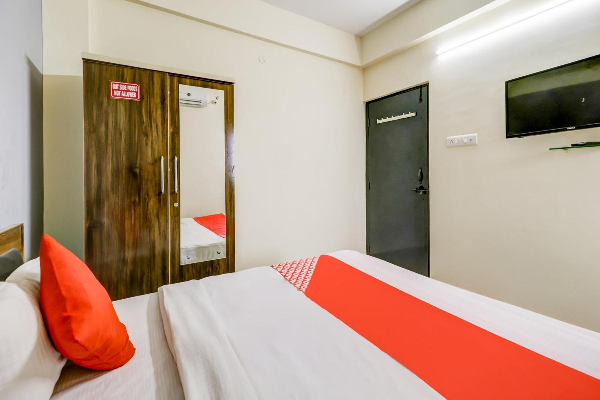 Hotel O The Crown Inn Nagpur Exterior photo